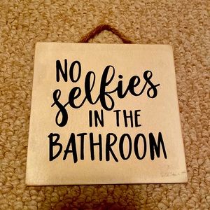 Cute decorative sign!